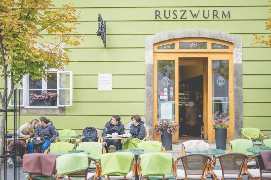 Cozy With Garden In The Castle District * Budapest