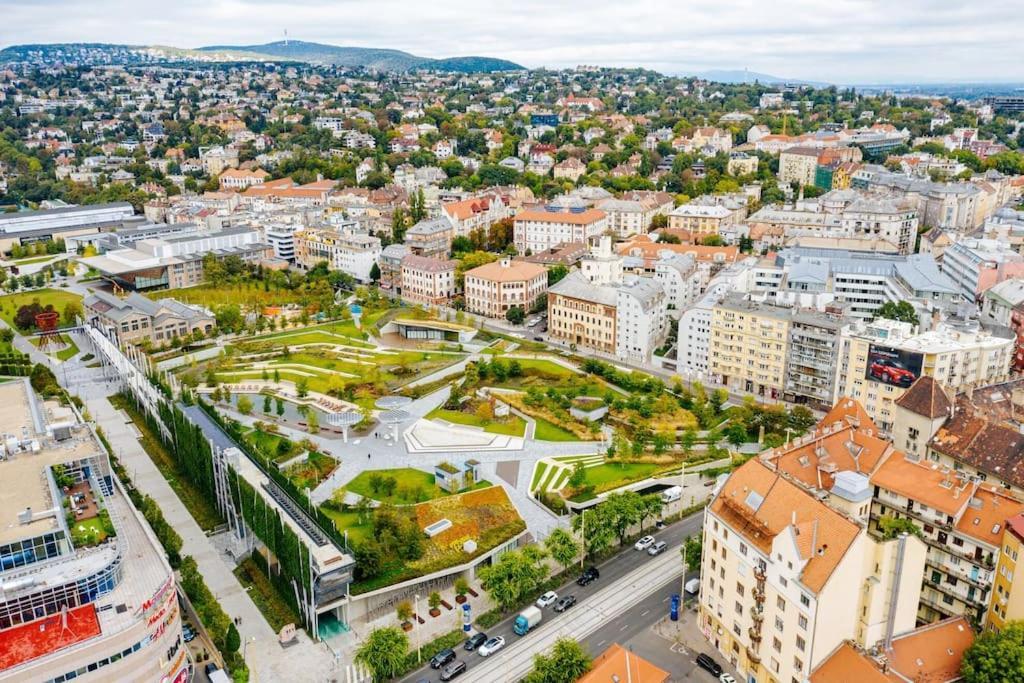 Cozy With Garden In The Castle District Apartman *
